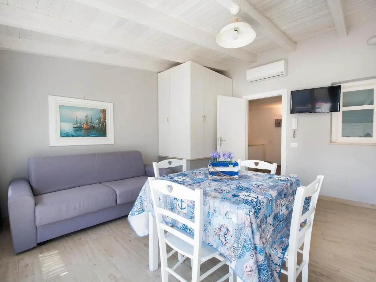 Praiola Villa Terrasini 0*,  Italia